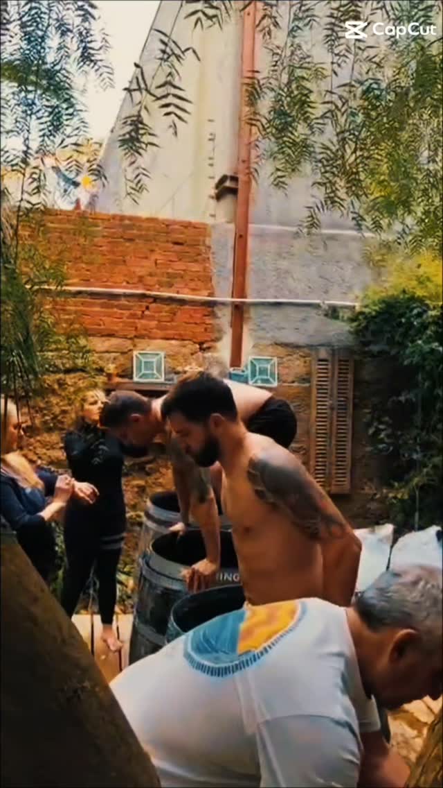 Portada del video Evento solidario de inmersión en hielo